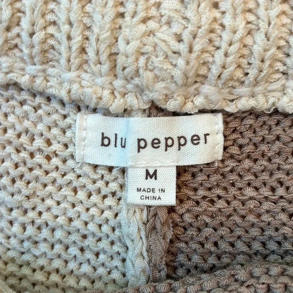 Blu Pepper Women’s Knit Shorts Neutral Drawstring Size Medium - Image 4