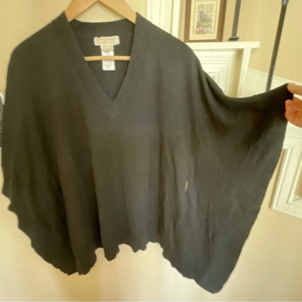 Michael Kors  Black V- Neck Pullover Dolman Sleeve Knit Shawl Wrap Poncho Sz: S/M - Image 4