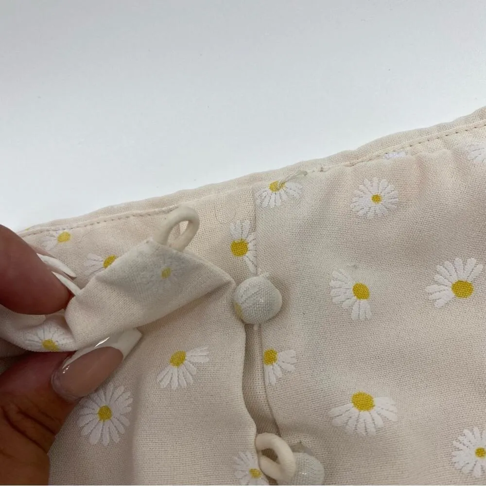 Princess Polly Fernie Mini Skirt in Daisy Floral Print Beige Button Side Sz 10 - Image 4