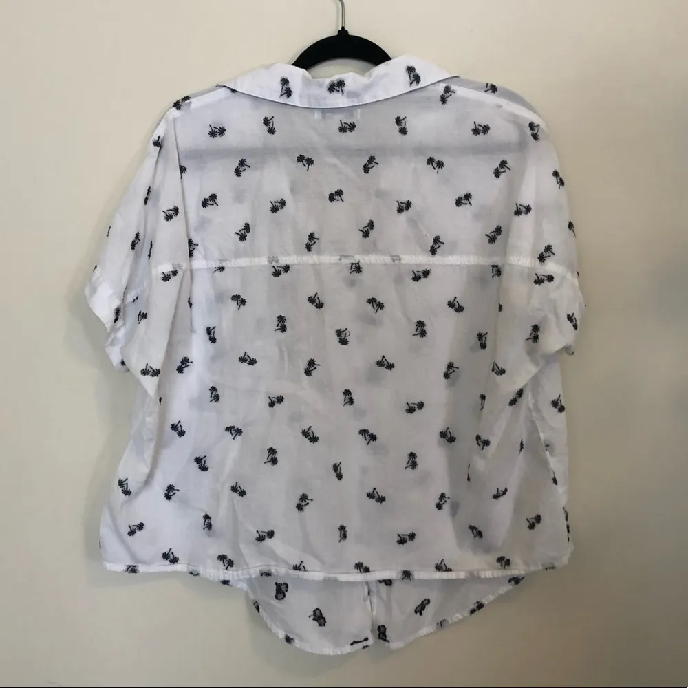 Palm Tree Print Tie Front Button Shirt - Image 5