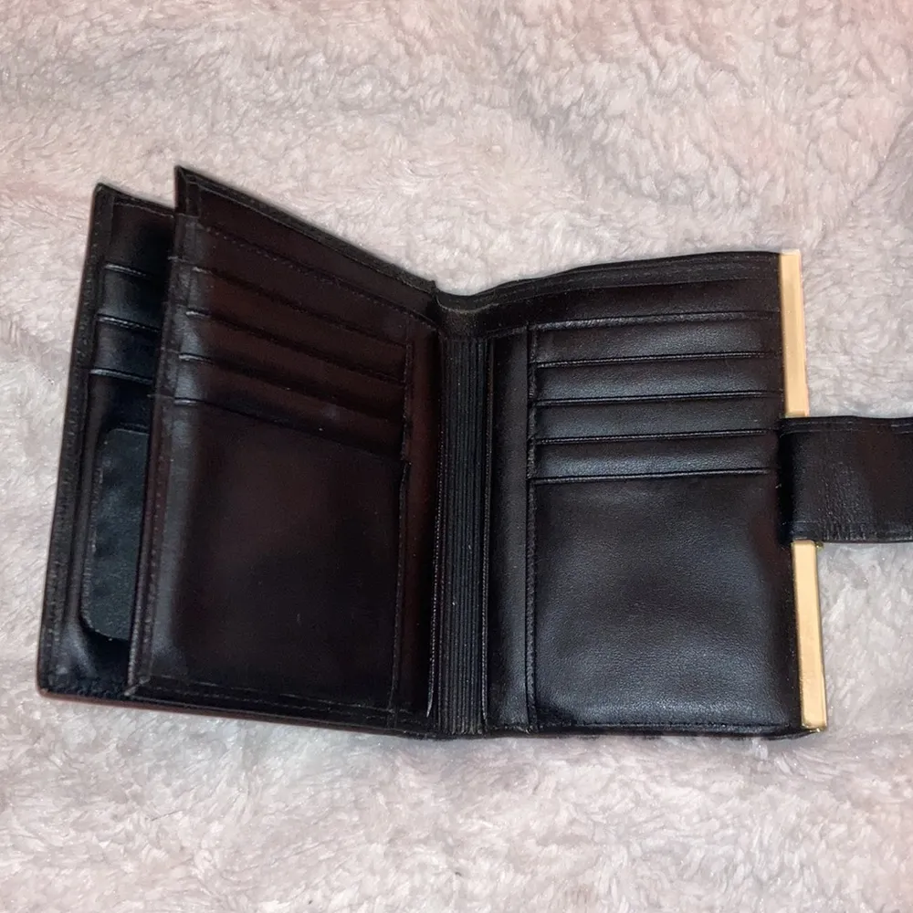 Small Black Top Grain Cowhide Leather Wallet - Image 5