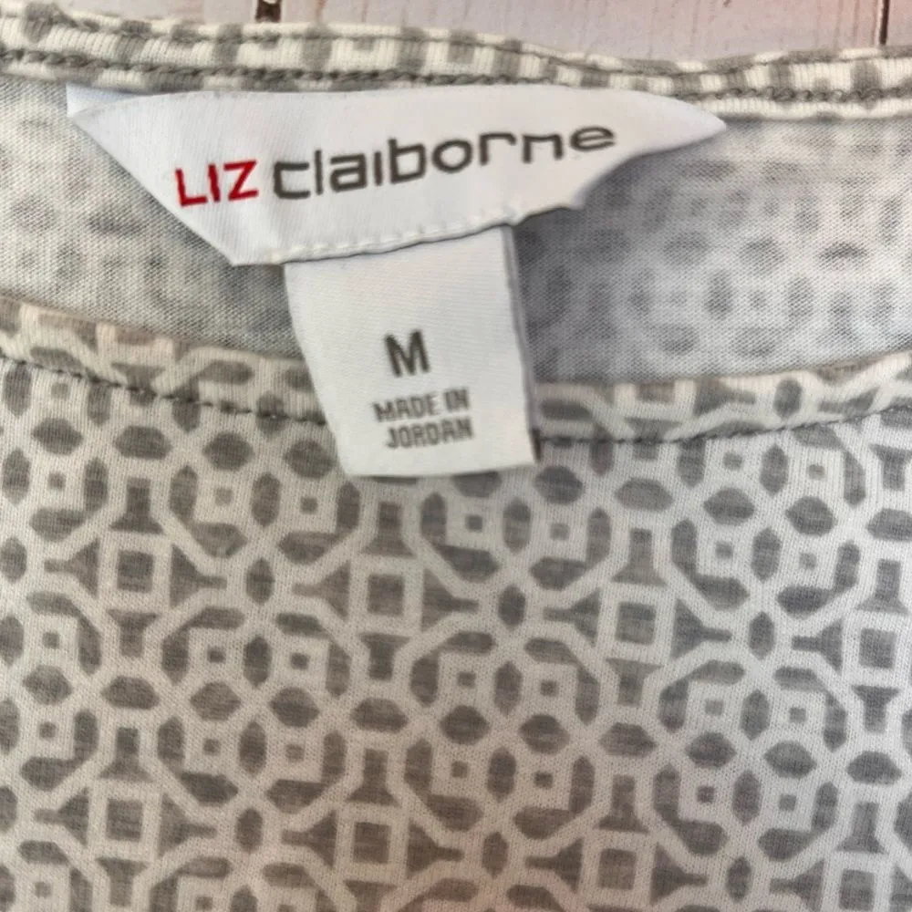 3/4 Sleeves Grey & White Geo Pattern Blouse - Image 11