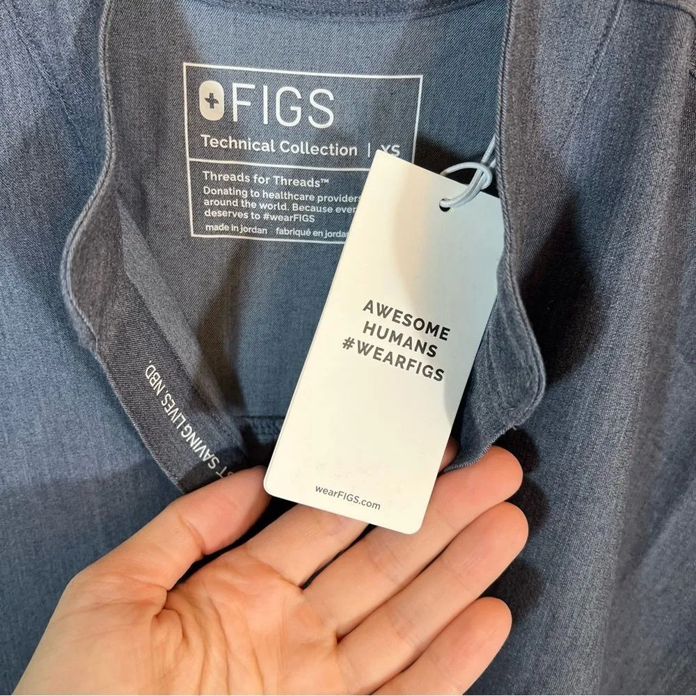 NWT Figs Heather Blue Rafaela Scrub Top XS NWT - Image 6