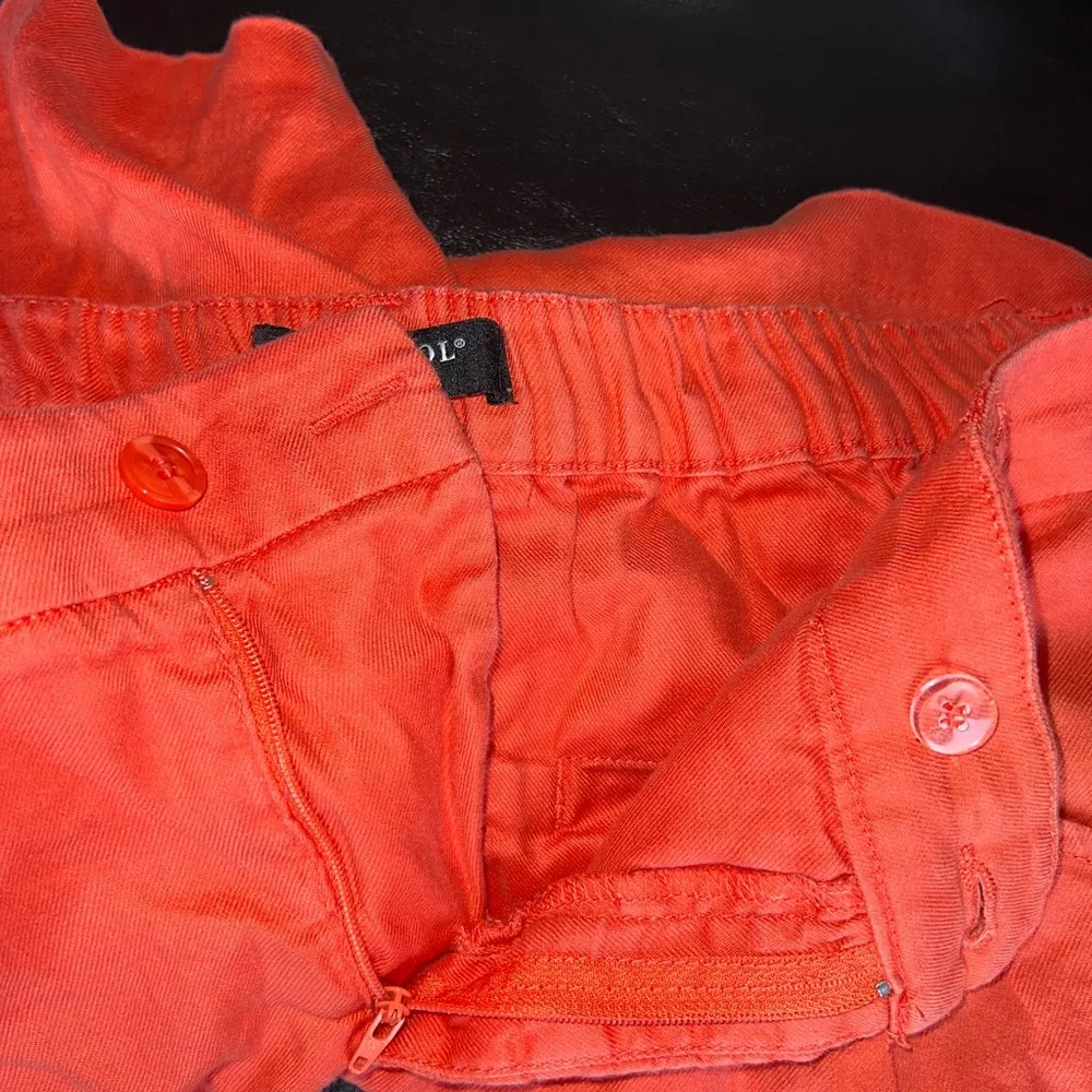 coral colored shorts - Image 7