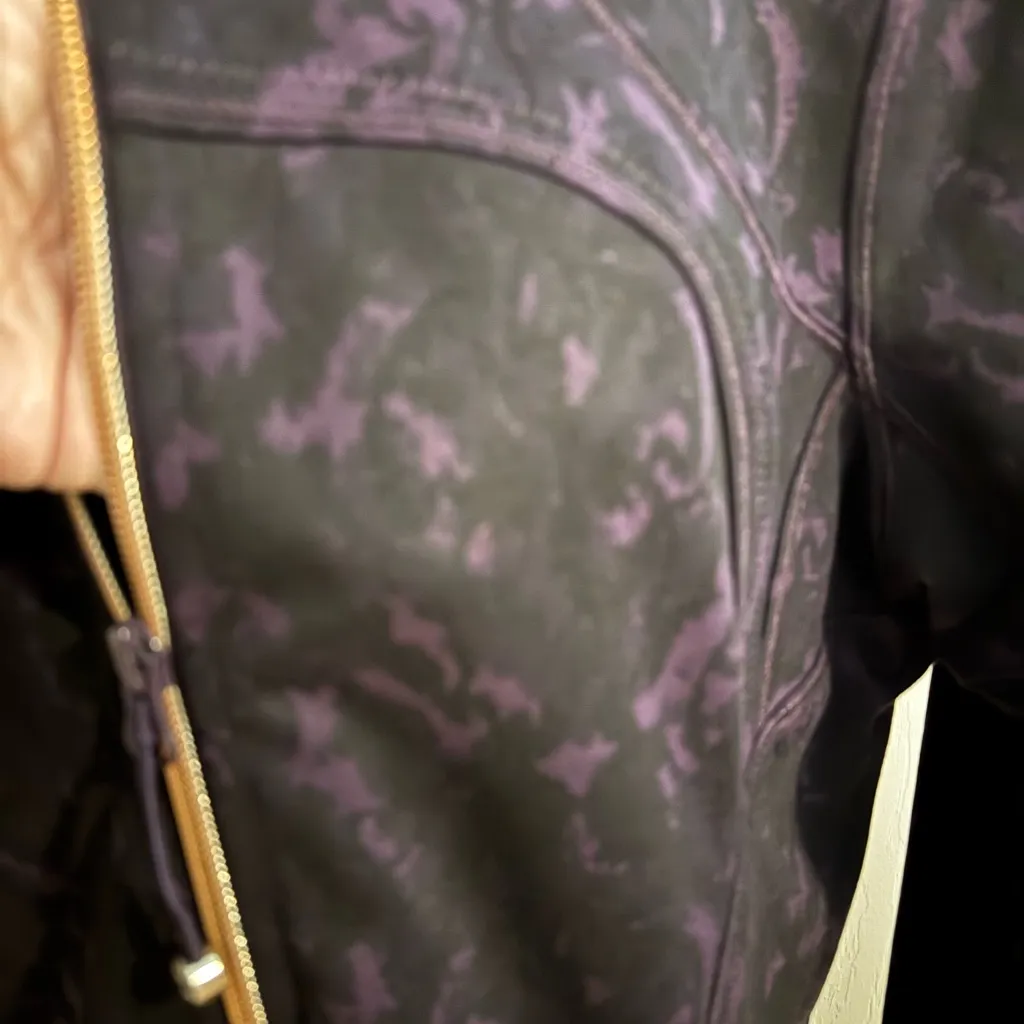 Lululemon Womens Forme Jacket II Textured Baroque Deep Zinfandel Purple 10 Black - Image 4