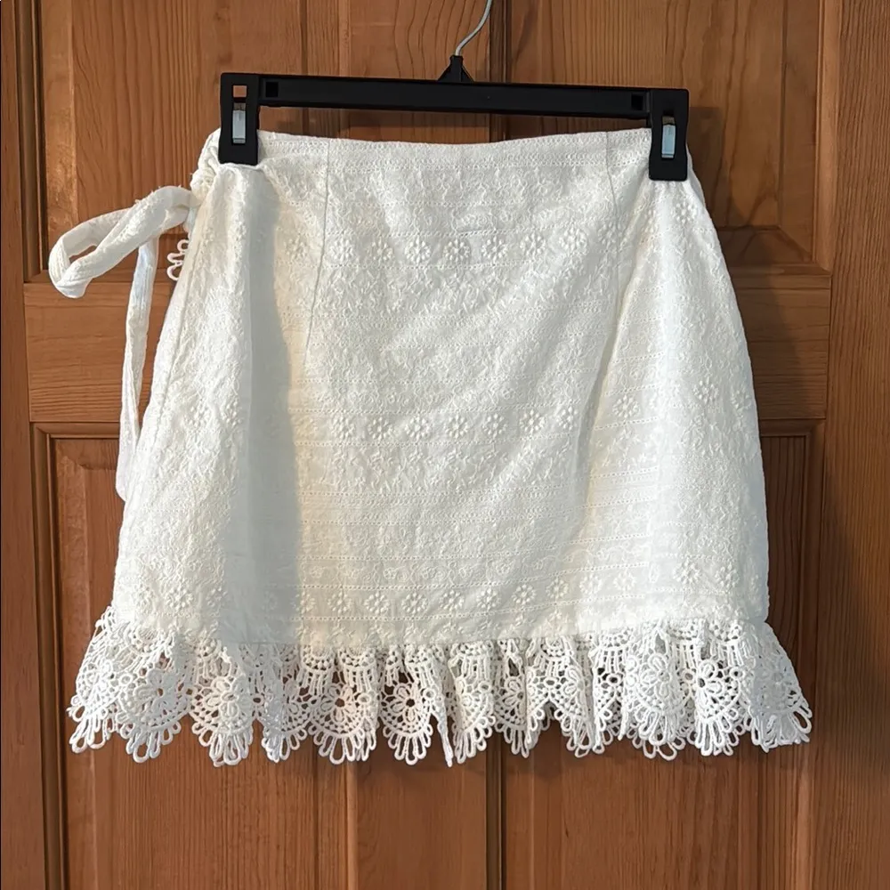 Shein Size Extra Small XS Women's Teen Girl Elegant White Lace Wrap Skirt - Image 3