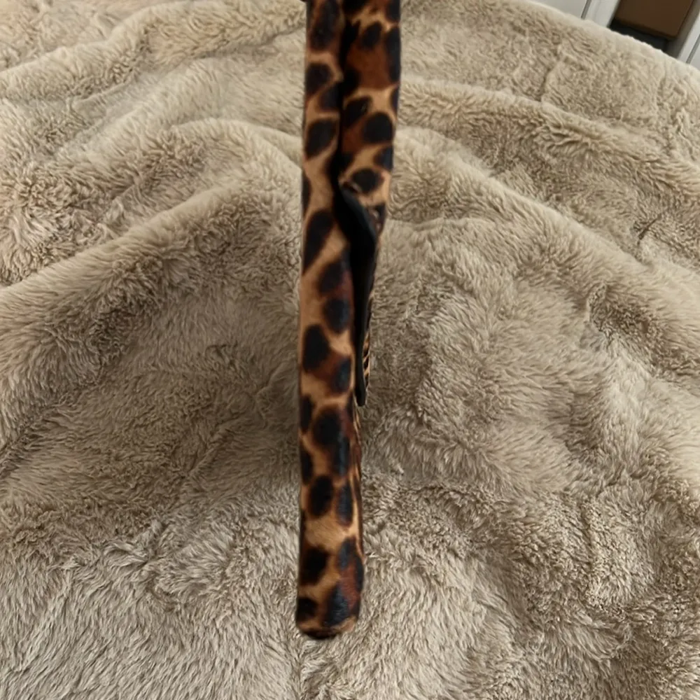 Ann Taylor animal print envelope wallet - Image 4