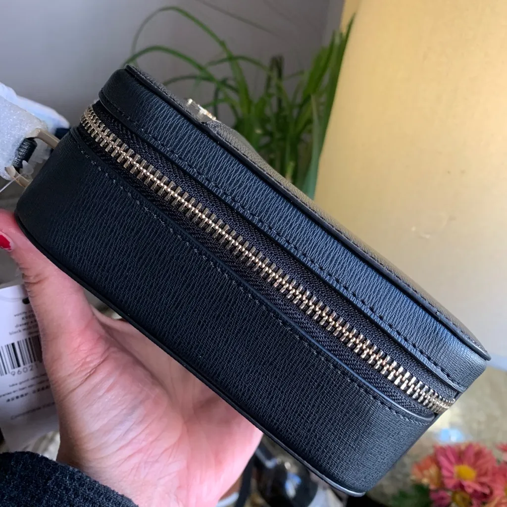 Authentic KATE SPADE leather Minnie Mouse Disney X zip around Crosby/Satchel - Image 6