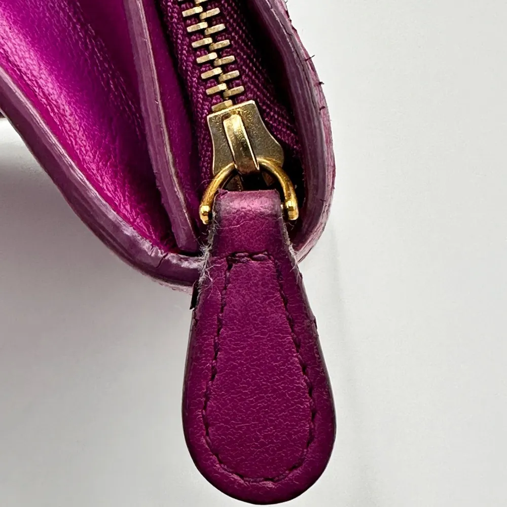 BOTTEGA VENETA (VINTAGE)
Nappa Intrecciato Continental Flap
Wallet Peony - Image 10