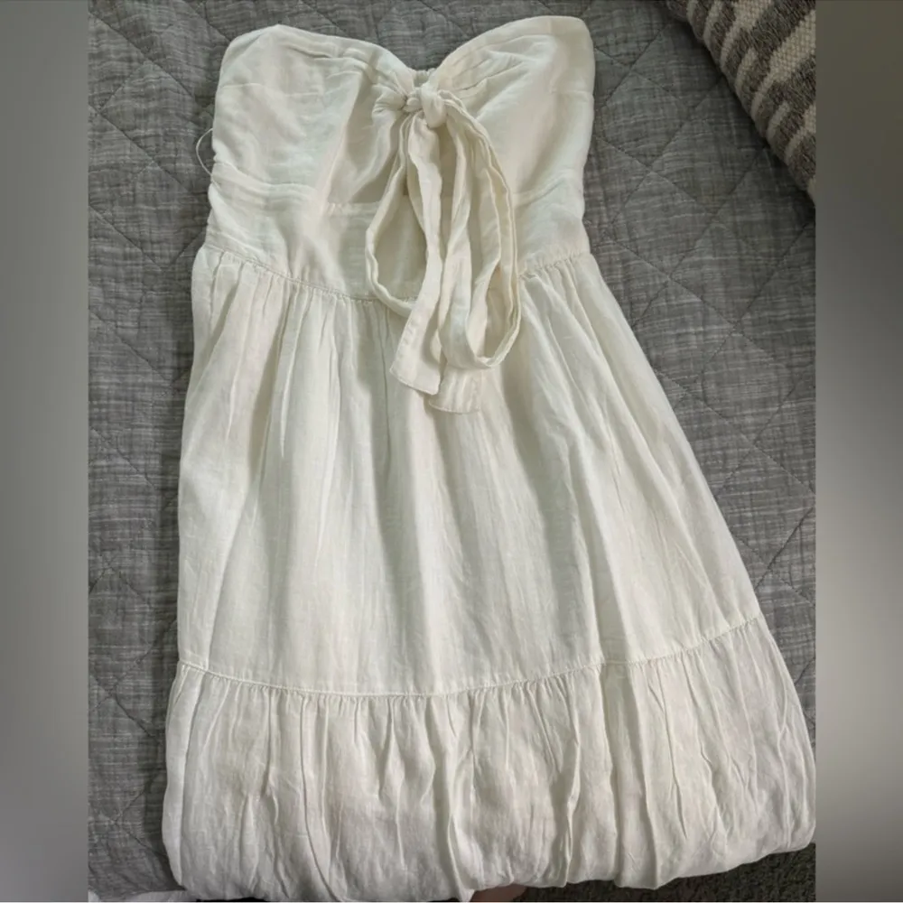 Abercrombie & Fitch Cream Halter Maxi Dress - Image 2