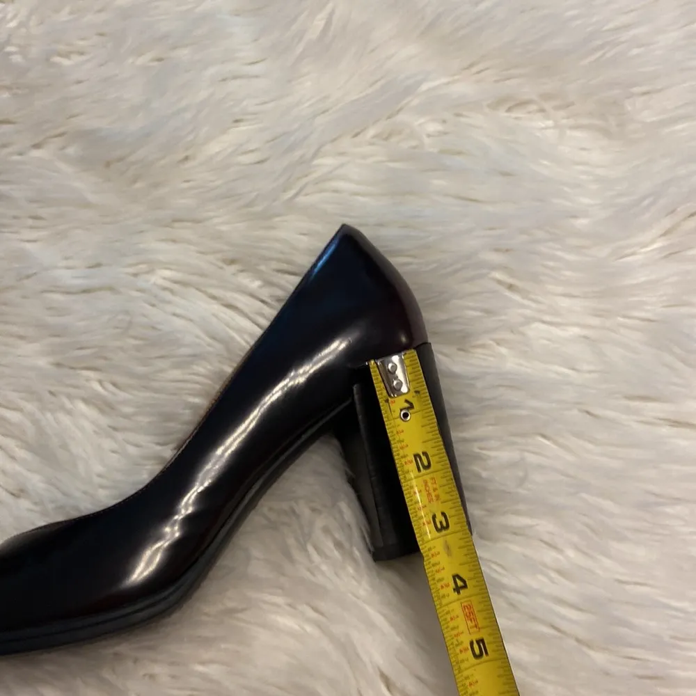 CLARKS LEATHER Artisan Heels size 10 excellent condition never been worn - Image 3