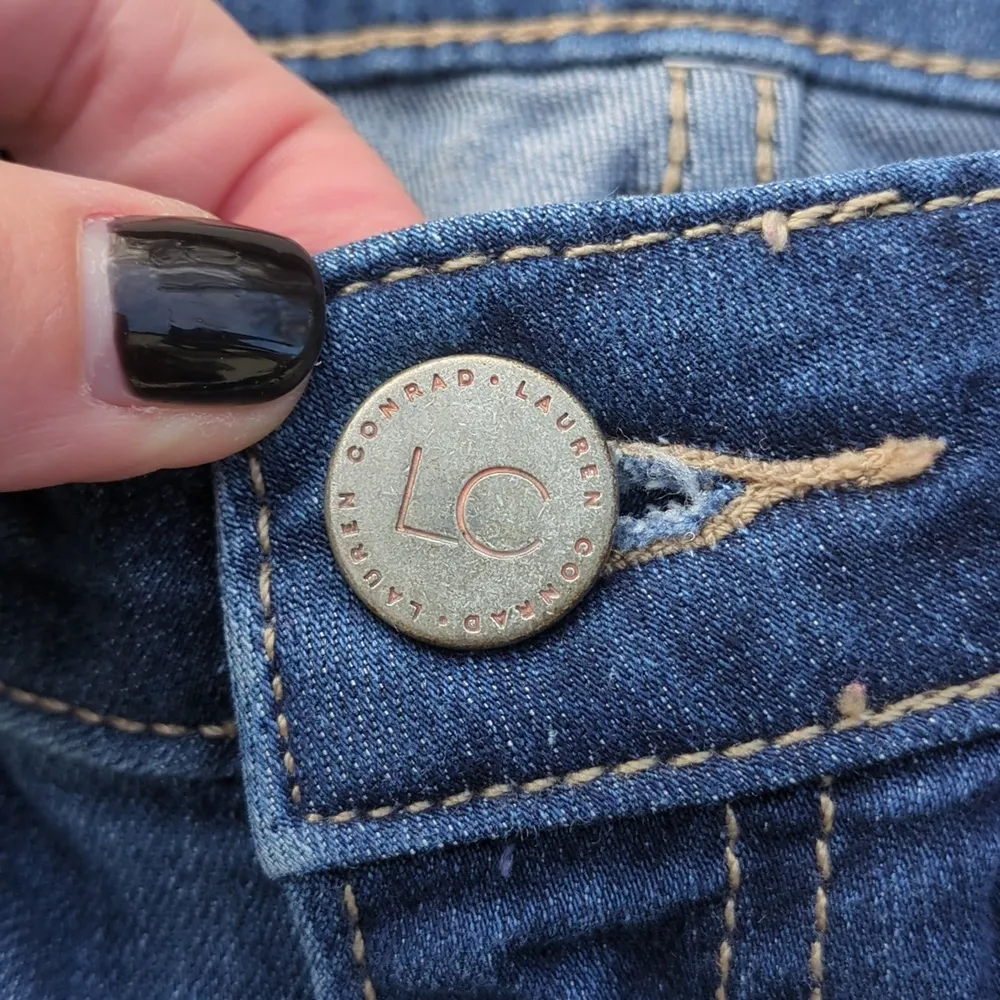 LC Lauren Conrad Darkwash Jegging Fit Jeans - Image 4