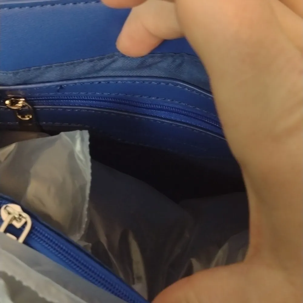 Badgley MISCHKA NWT blue quilted handbag - Image 7