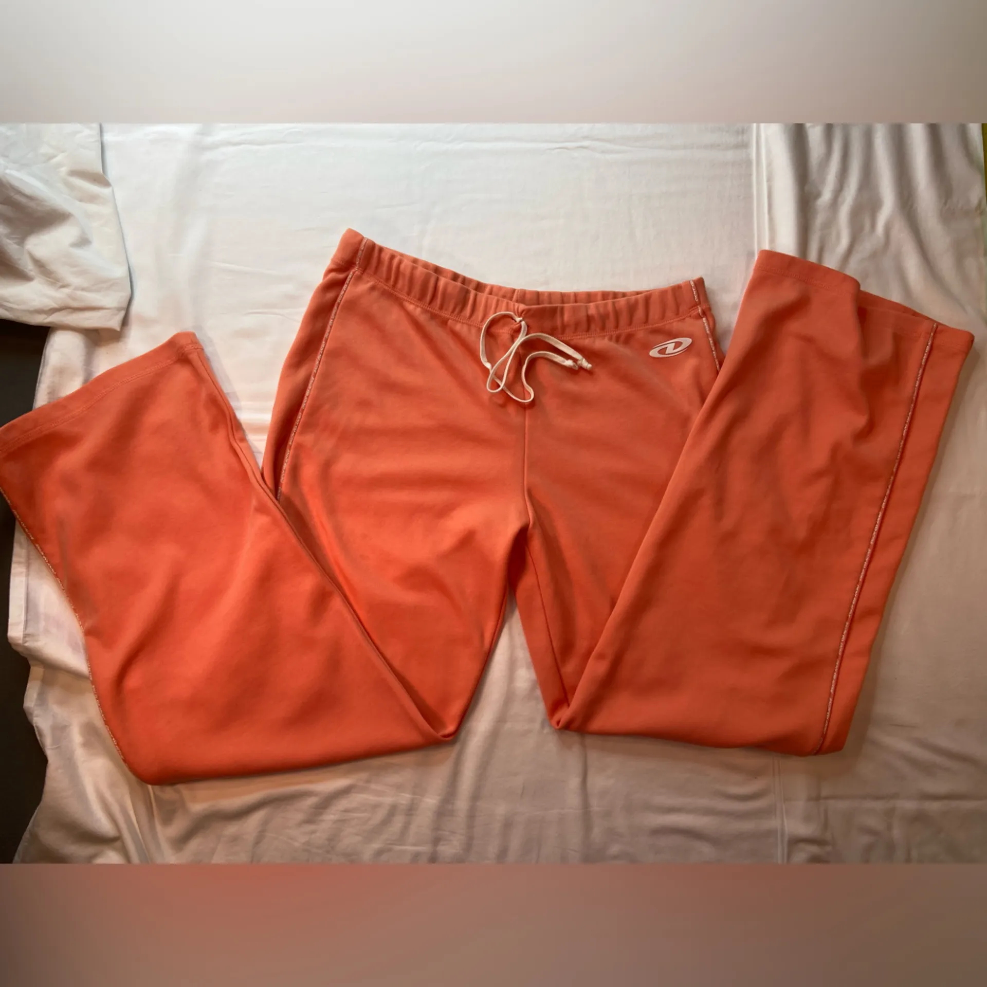 Vintage DKNY Active‎ zip up sweatshirt and pants size XL & L - Image 10