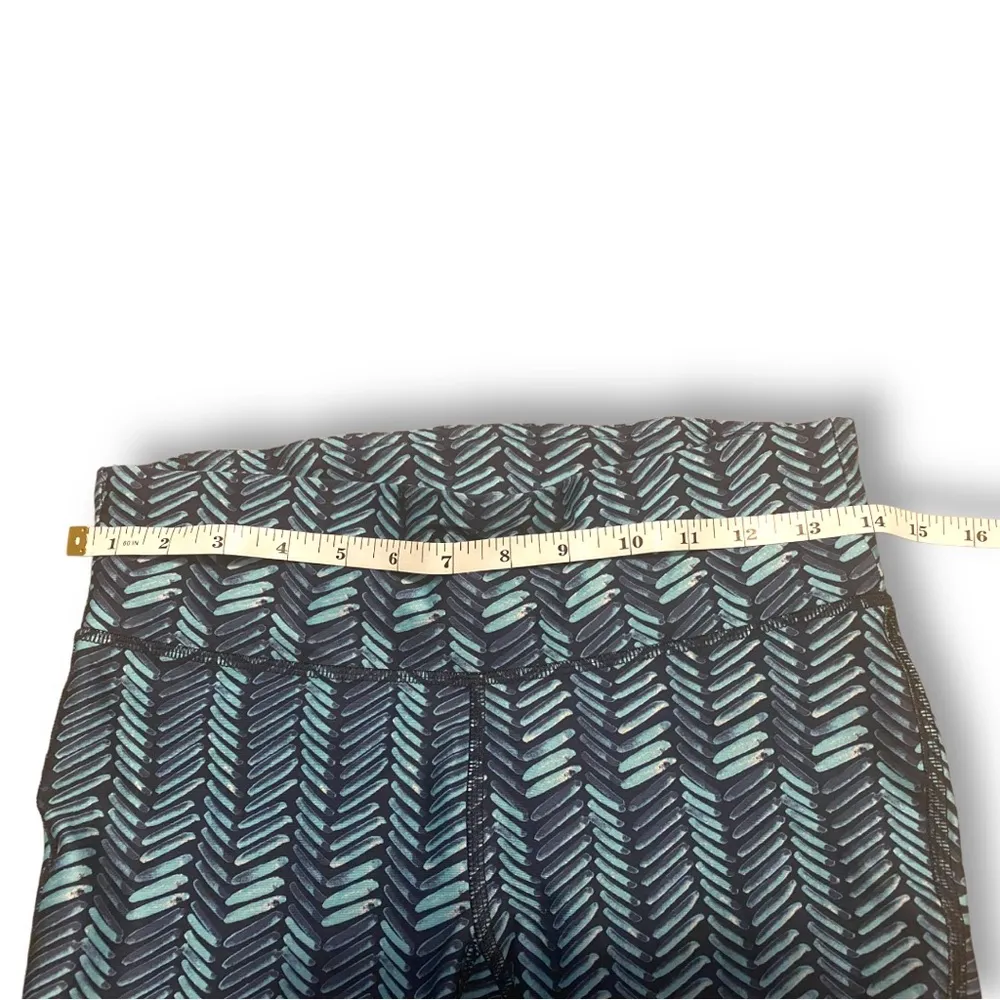 Heat Gear capri athletic pants - Image 3