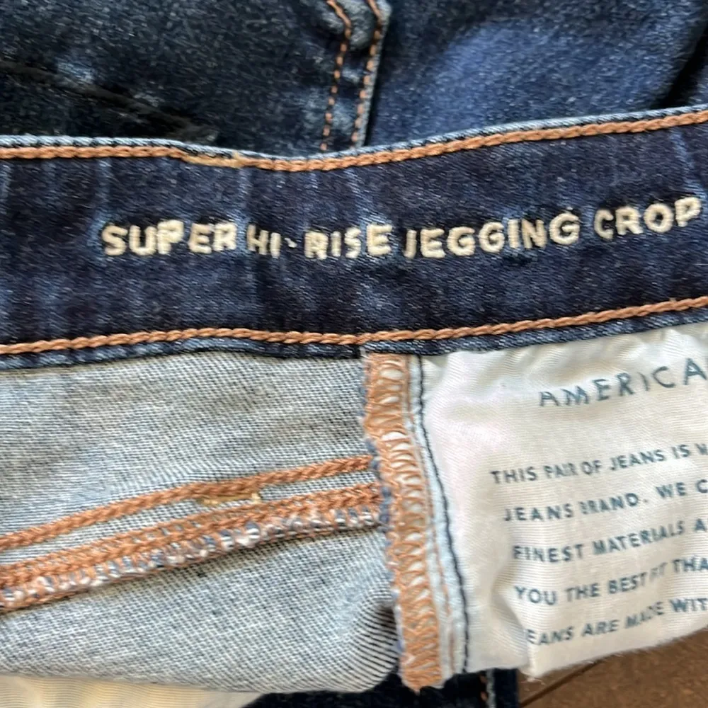 AEO American Eagle Super Hi Rise Jeggings Ripped Dark Wash Size 4 - Image 5