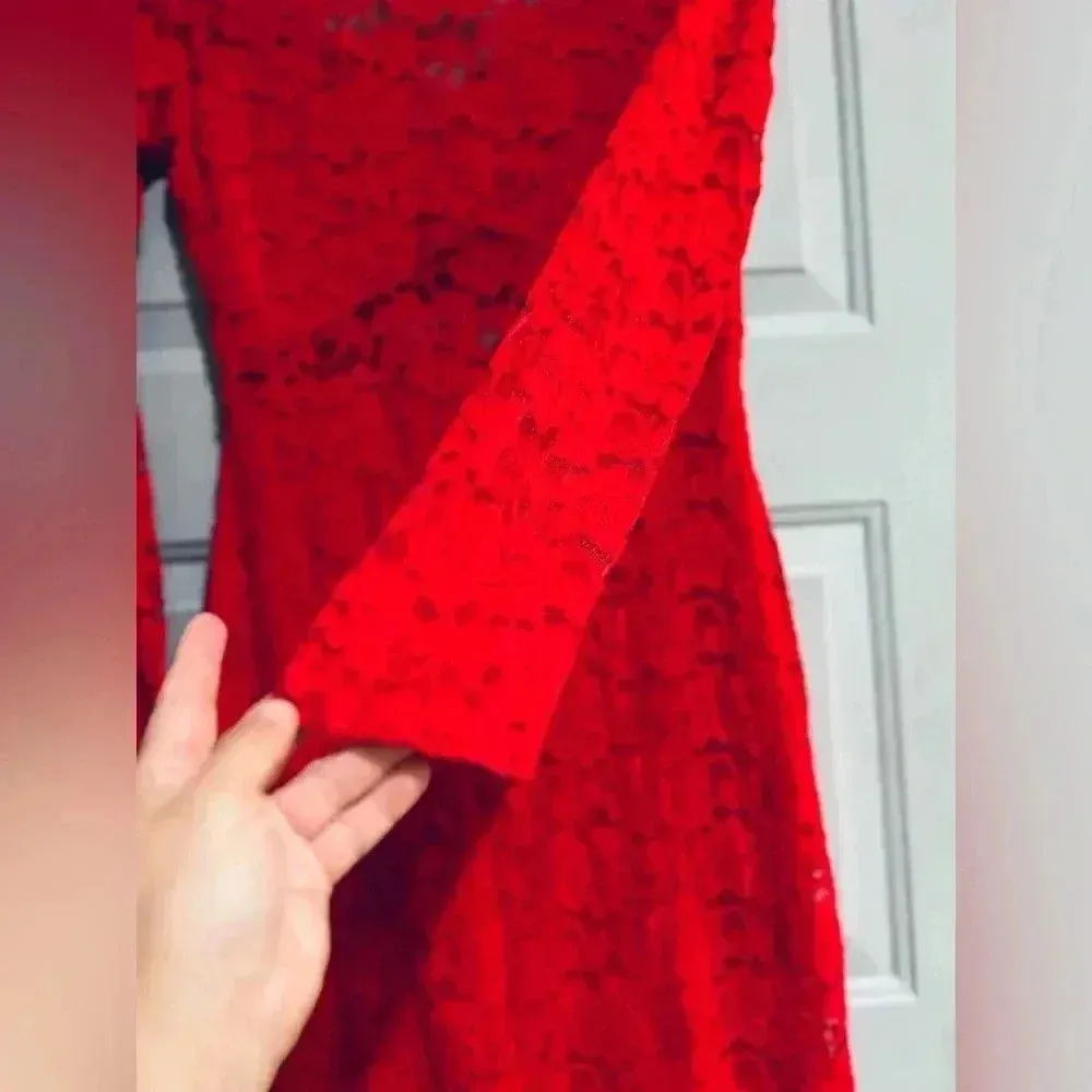 Express Red Floral Lace Bodycon Long Sleeve Mini Dress size medium - Image 9