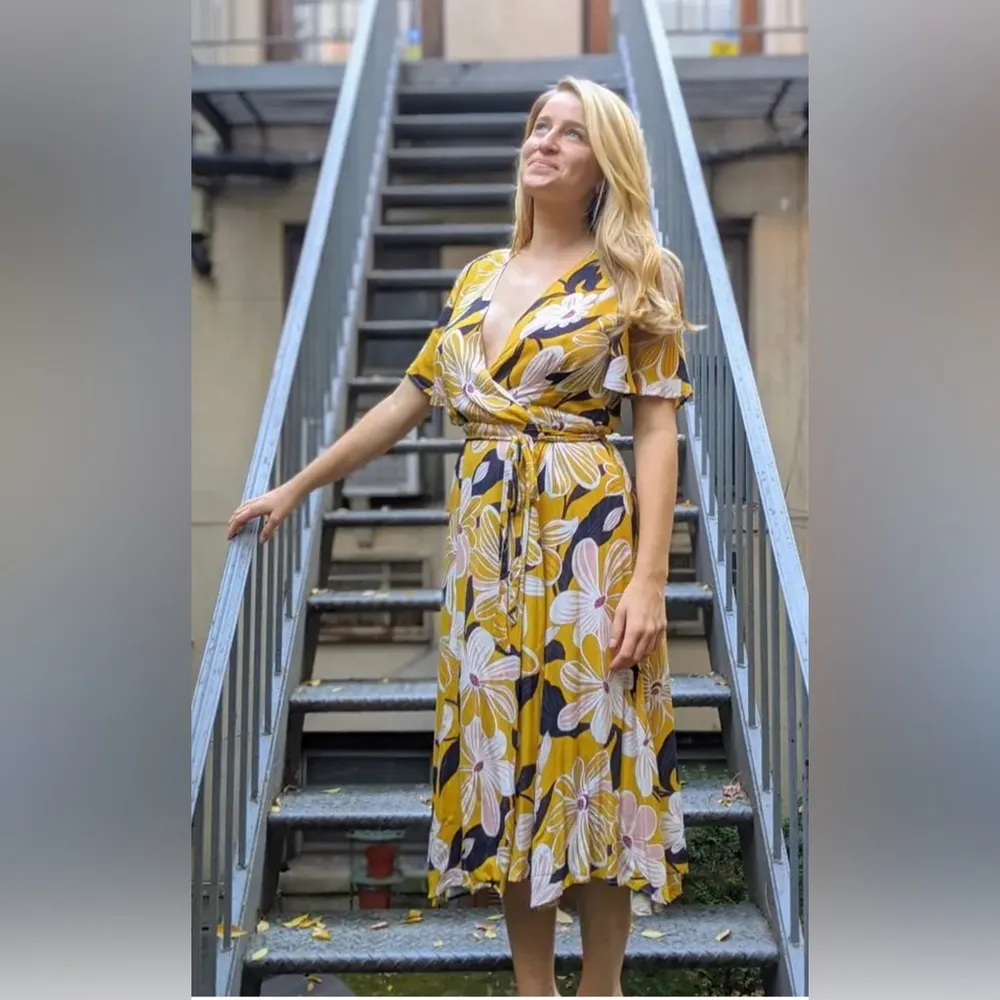 Slate & Willow Mod Daisy Floral Print Flutter Sleeve Wrap Midi Dress Size xL - Image 3