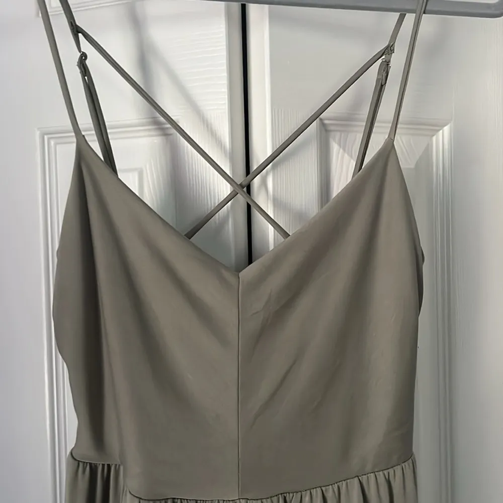 NWOT Super cute LUSH green/grey flowy romper - Image 2