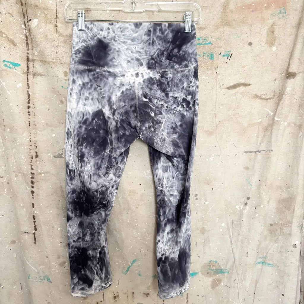 Lululemon Wunder Under Marble Dye High Rise Crop 21" - Image 3