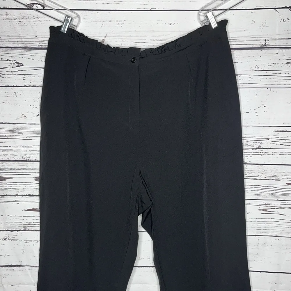 City Chic NWT XL/22 Classic Black Ruffle Frilled Waist Wide Leg Crop Dress Pants - Image 2