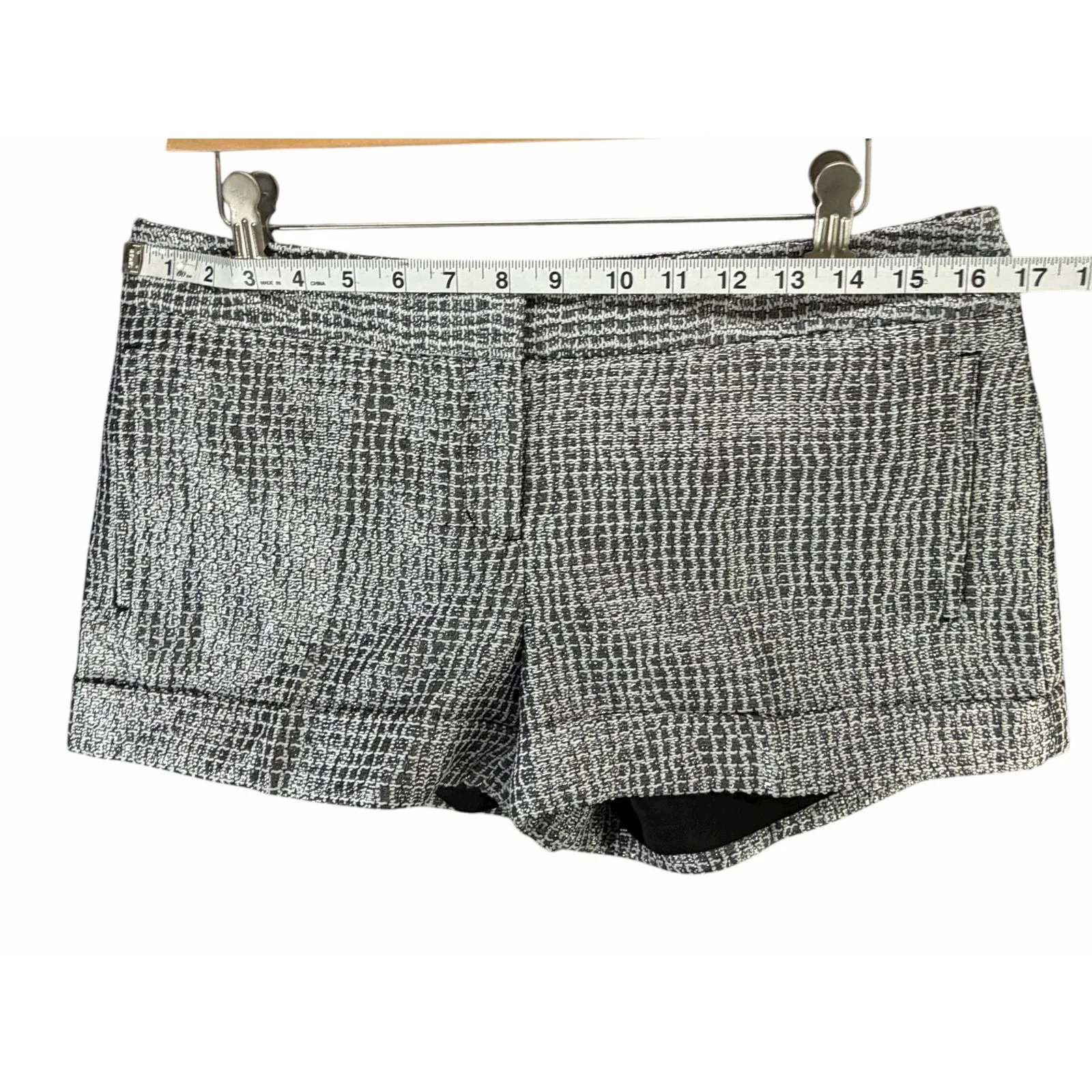 Express Tweed Shorts Women 6 Silver Metallic Black Pockets Cuffed Lined Party - Image 5