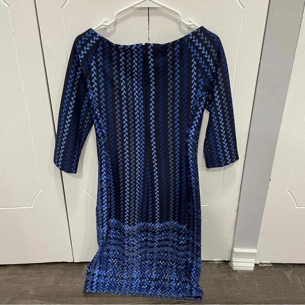 Donna Morgan Blue Patterned Knee Length Dress - Image 2