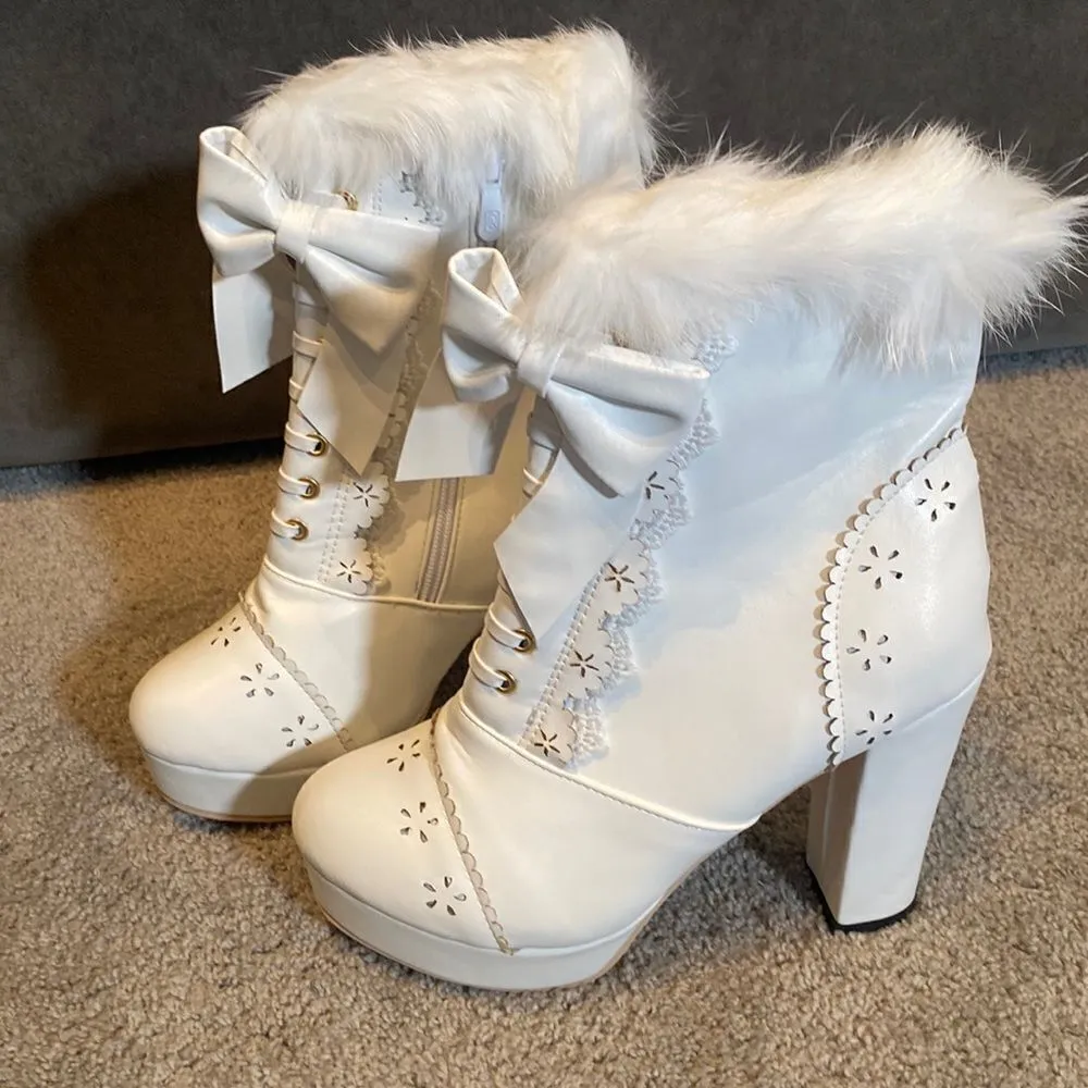 Women’s White Chunky High Heeled Boots Faux Fur Trim Size 39EU (8.5 US) NEW - Image 3