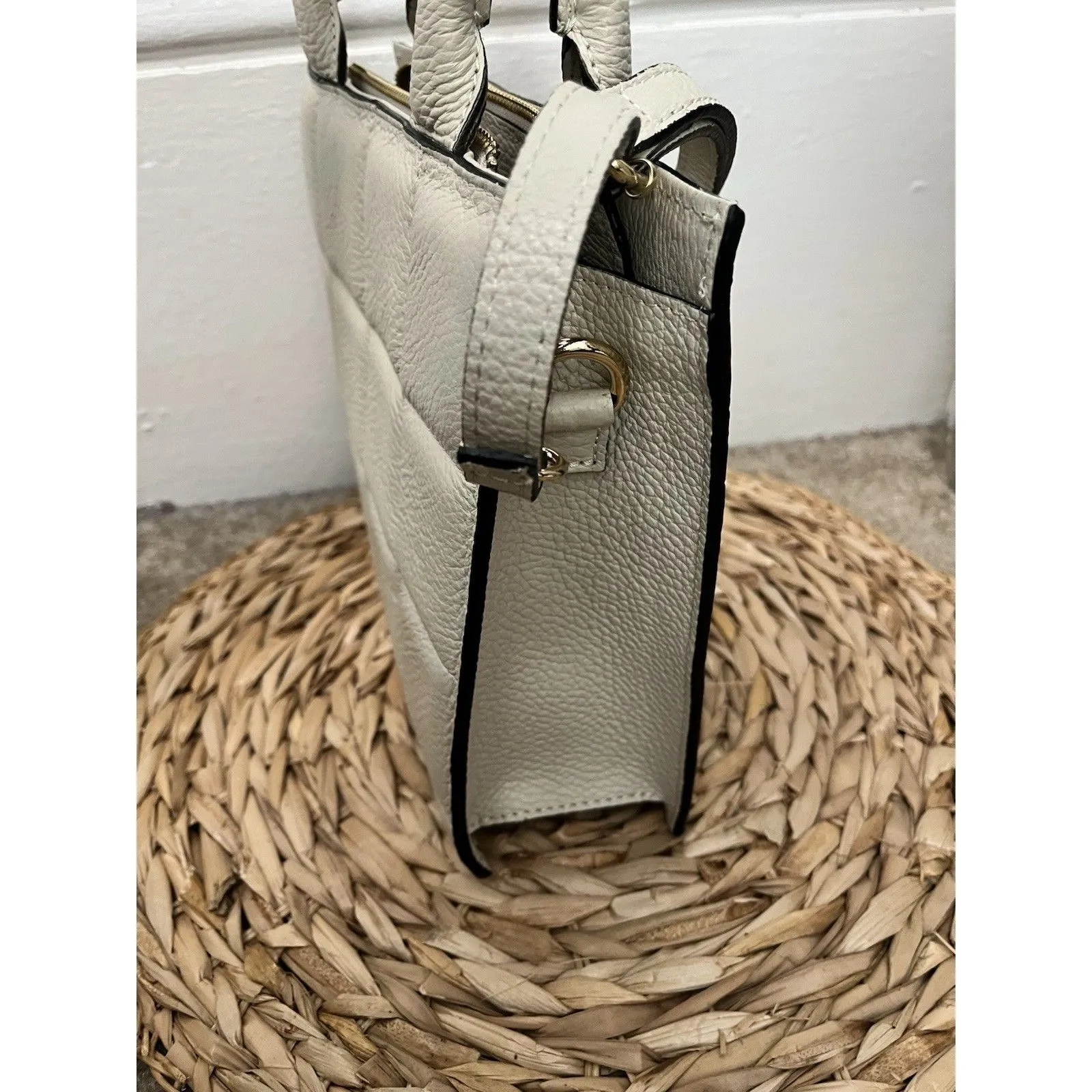 Vintage Italian Leather Crossbody Bag Taupe Small Made In Italy Detachable Strap - Image 2