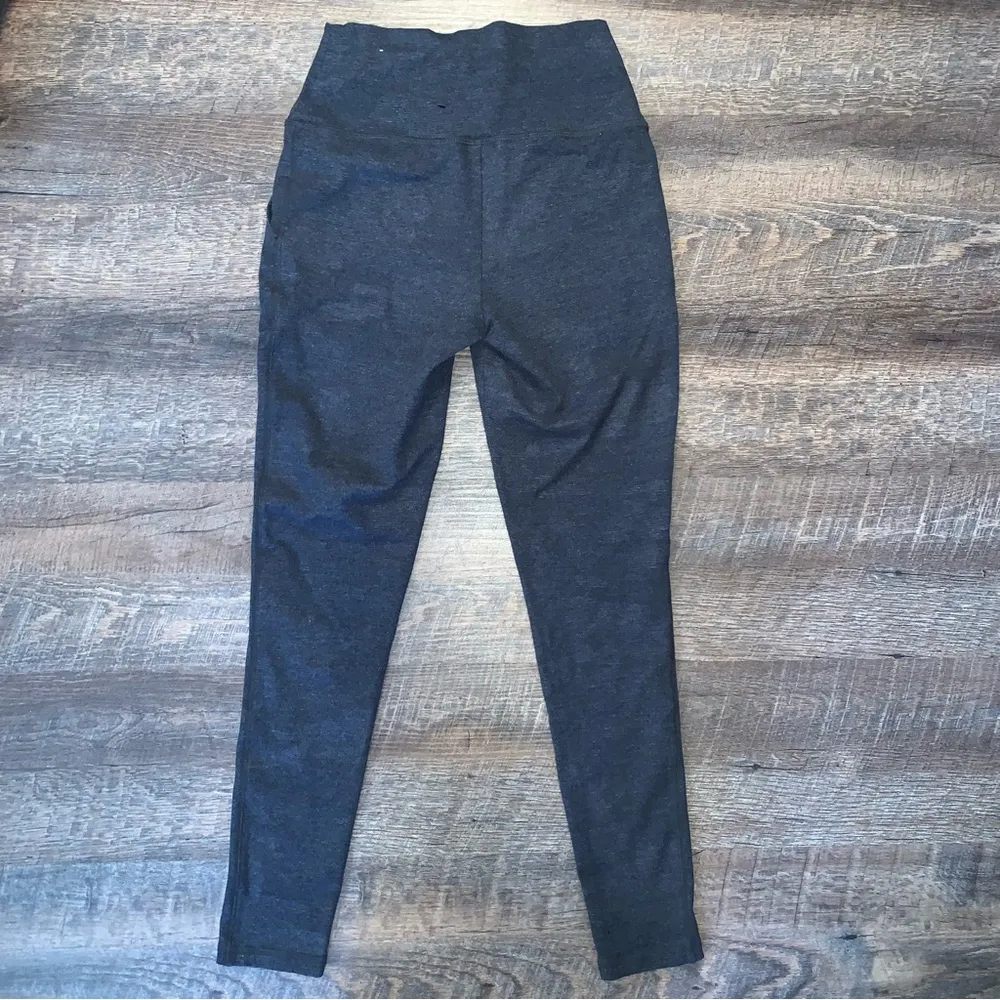 Aerie Grey Leggings with pockets Women’s Size Medium - Image 7