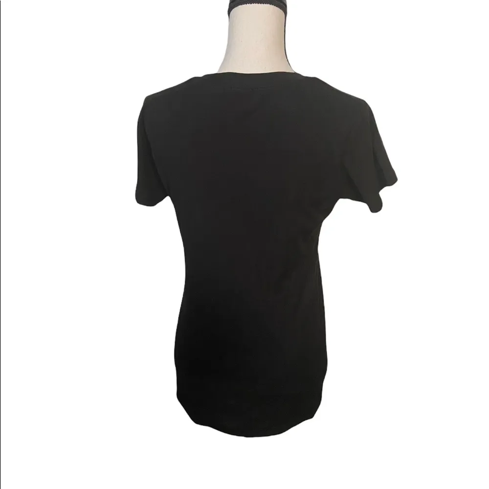 Friend’s large black t-shirt. - Image 4