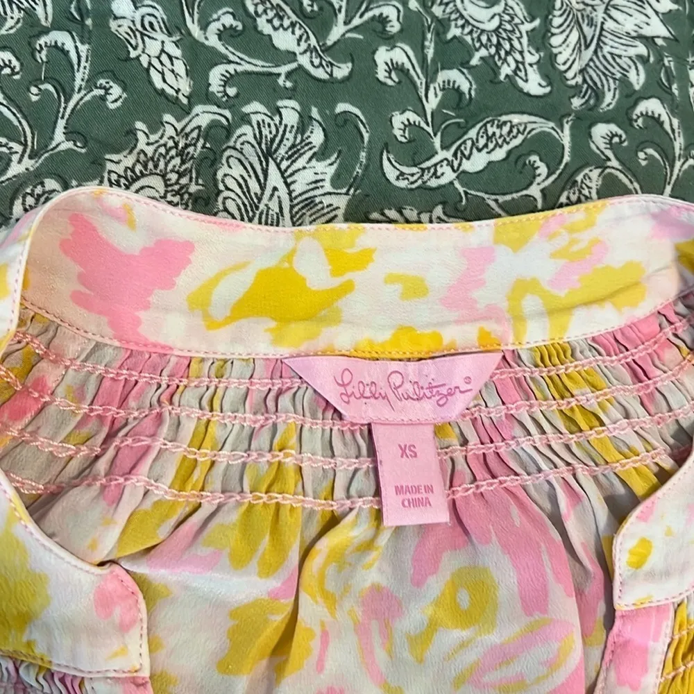 Lily Pulitzer Silk Elsa Floral Blouse Top Ooh La La Pink Yellow Size XS - Image 9