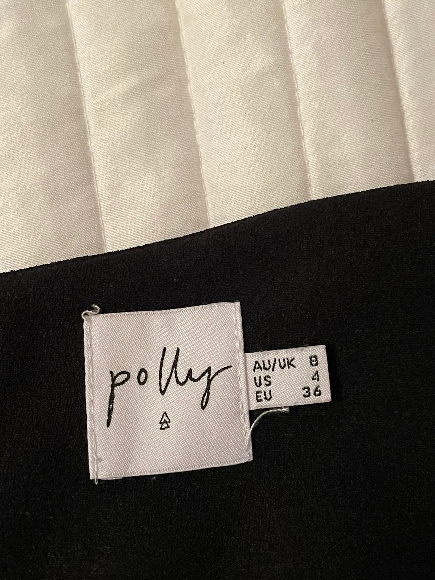 Princess Polly Black One Shoulder Crop Top - Image 4