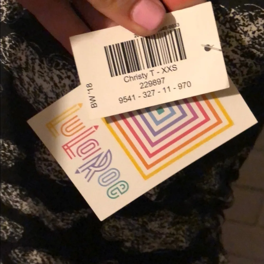LuLaRoe Christy top size XXS   NWT - Image 3