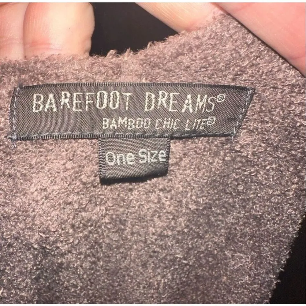 Barefoot Dreams tan chenille soft O/S drape cozychic lite wrap - Image 4