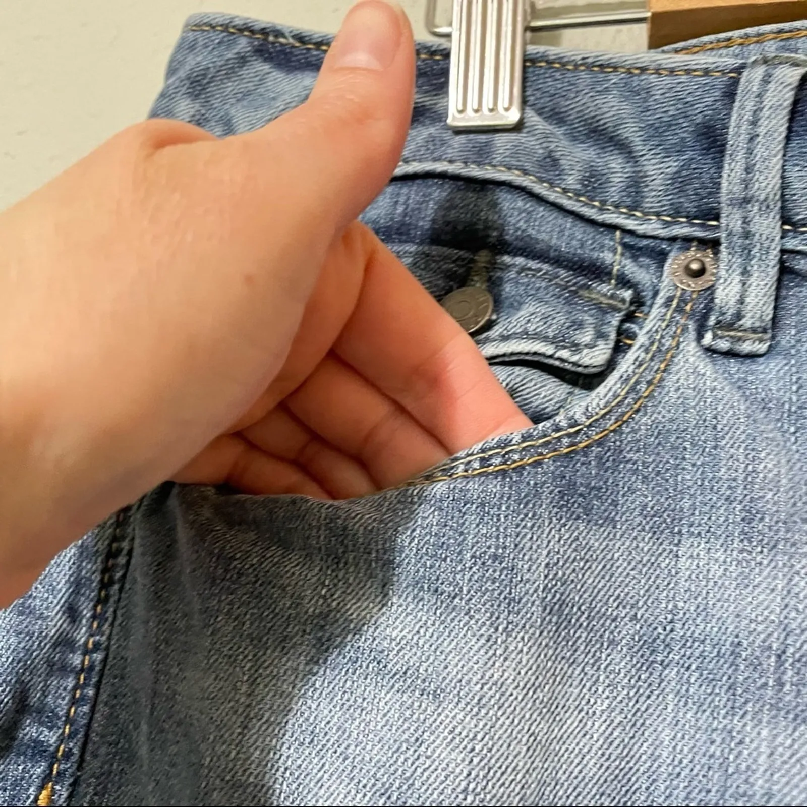 Banana Republic Blue Mid Rise Bootcut Jeans Womens 10 Flap Pocket Y2K Zip Fly - Image 3