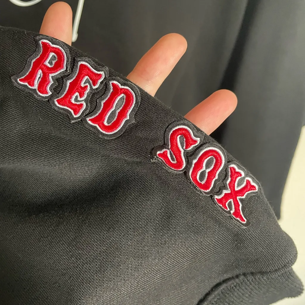 Pro Standard Boston Red Sox Crop Top Sweater Black Size M - Image 3