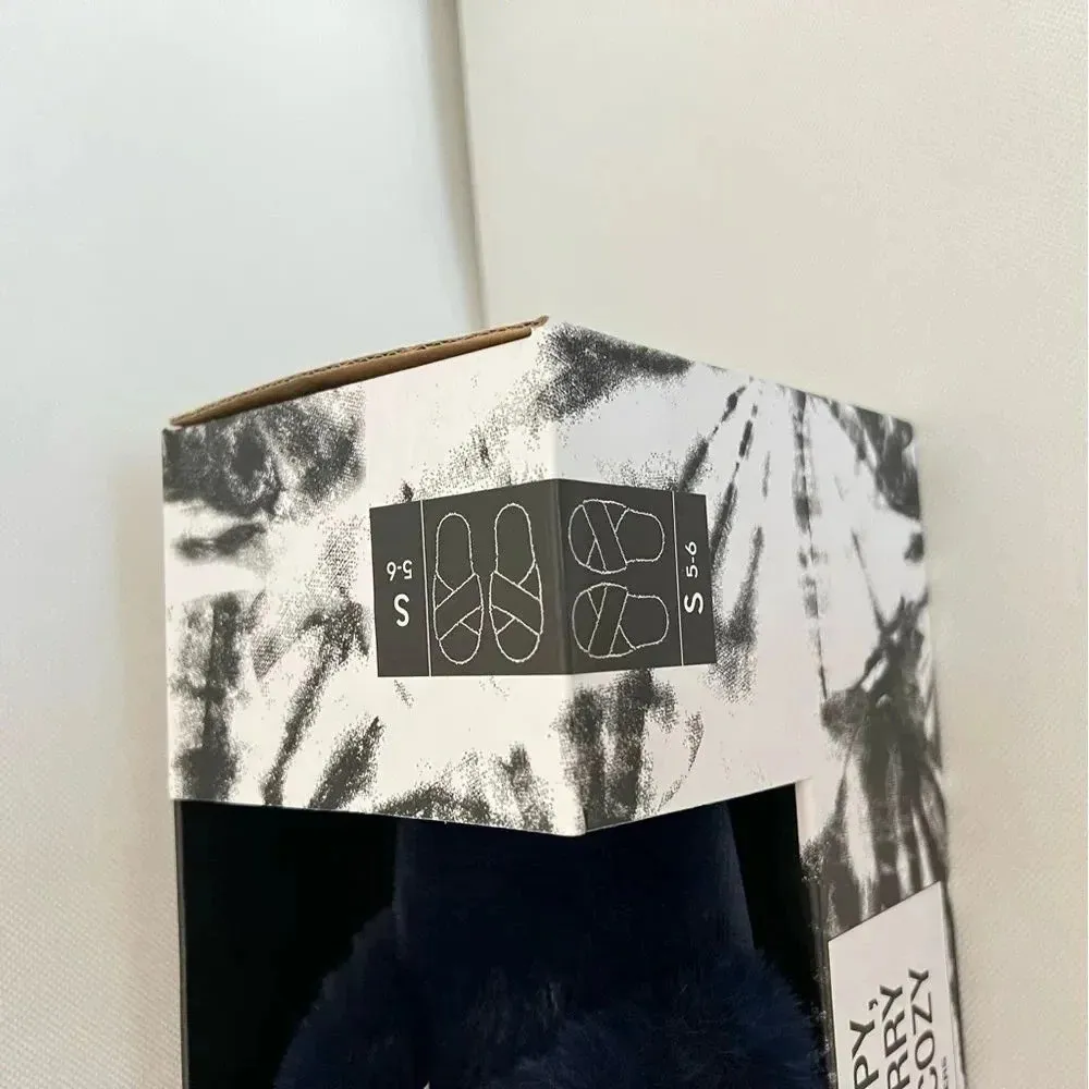 Jenni Slippers Crisscross Faux Fur Slide Size Small 5/6 Color Navy Blue - Image 4