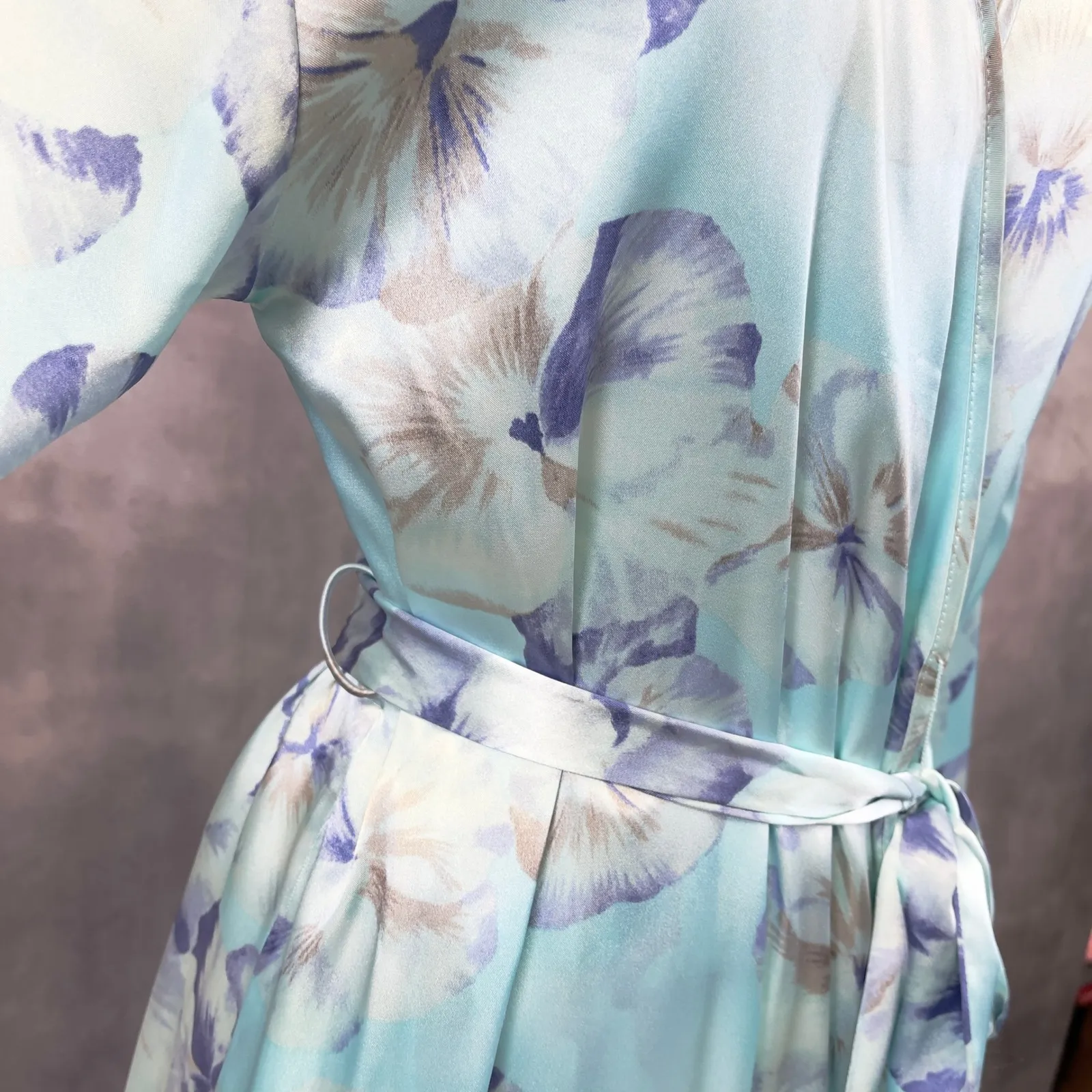 Halston Womens Satin Floral Robe Size S Lounge Romantic Luxury Boudoir Feminine - Image 4