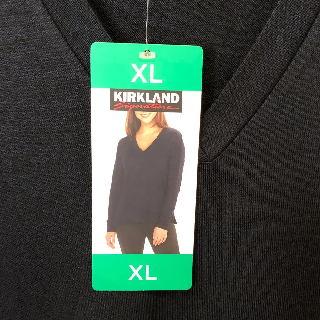 Kirkland Signature women's Dark Navy V-Neck Sweater - Image 2