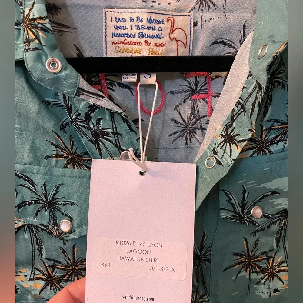 Sandrine Rose x Free People size small. Green Hawaiian theme w/embroidered back - Image 3