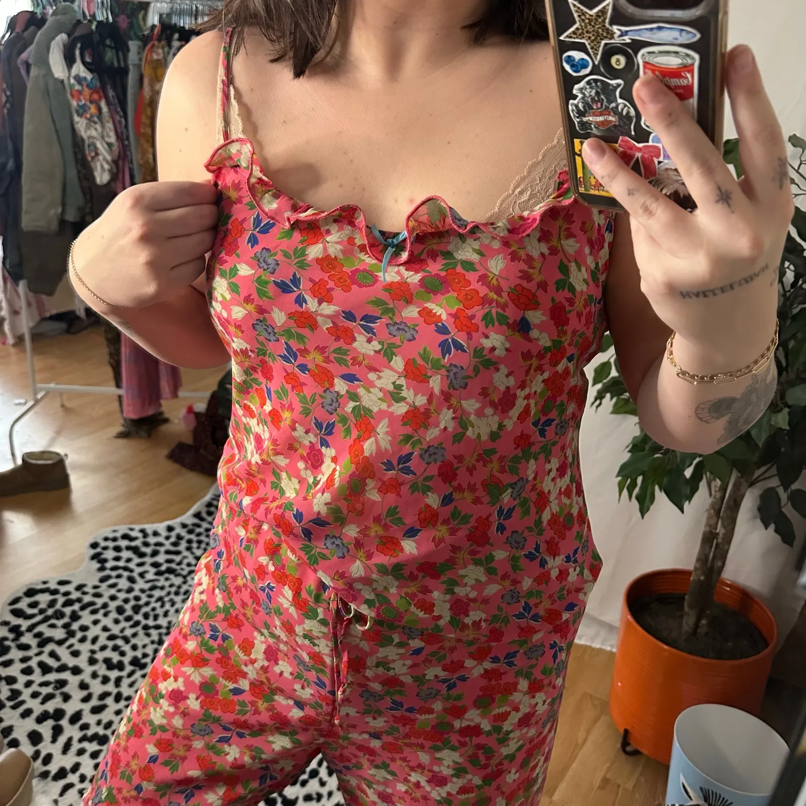 Vintage Natori Floral Ruffle Pajama Cami and Pant Set Pink - Image 3