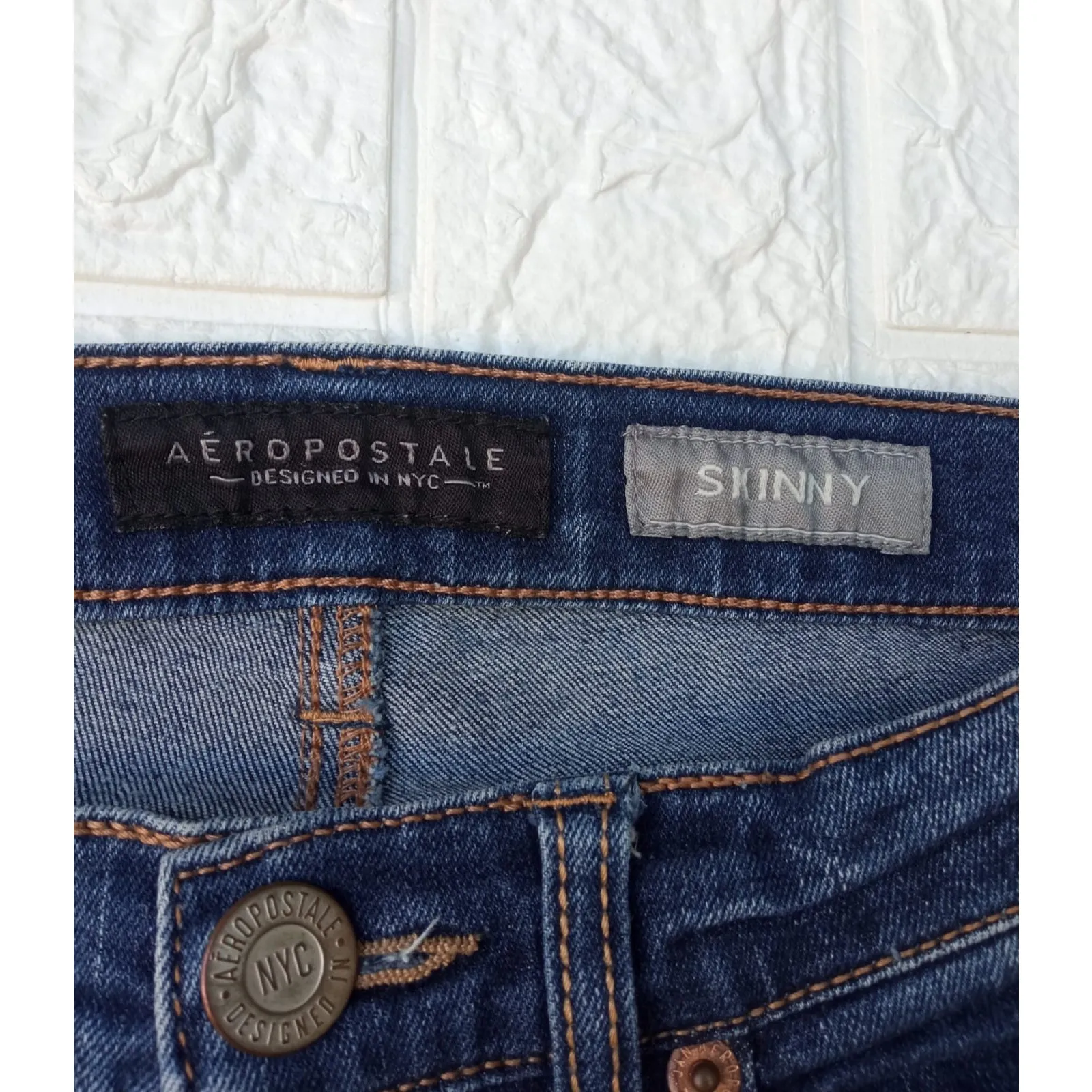 Aeropostale Women's Skinny Jeans Short/Court Dark Wash Denim Size 0 - Image 2