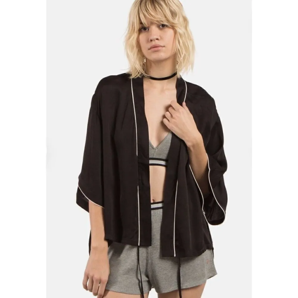 New. Volcom black kimono top. Small. Retails $129 - Image 10