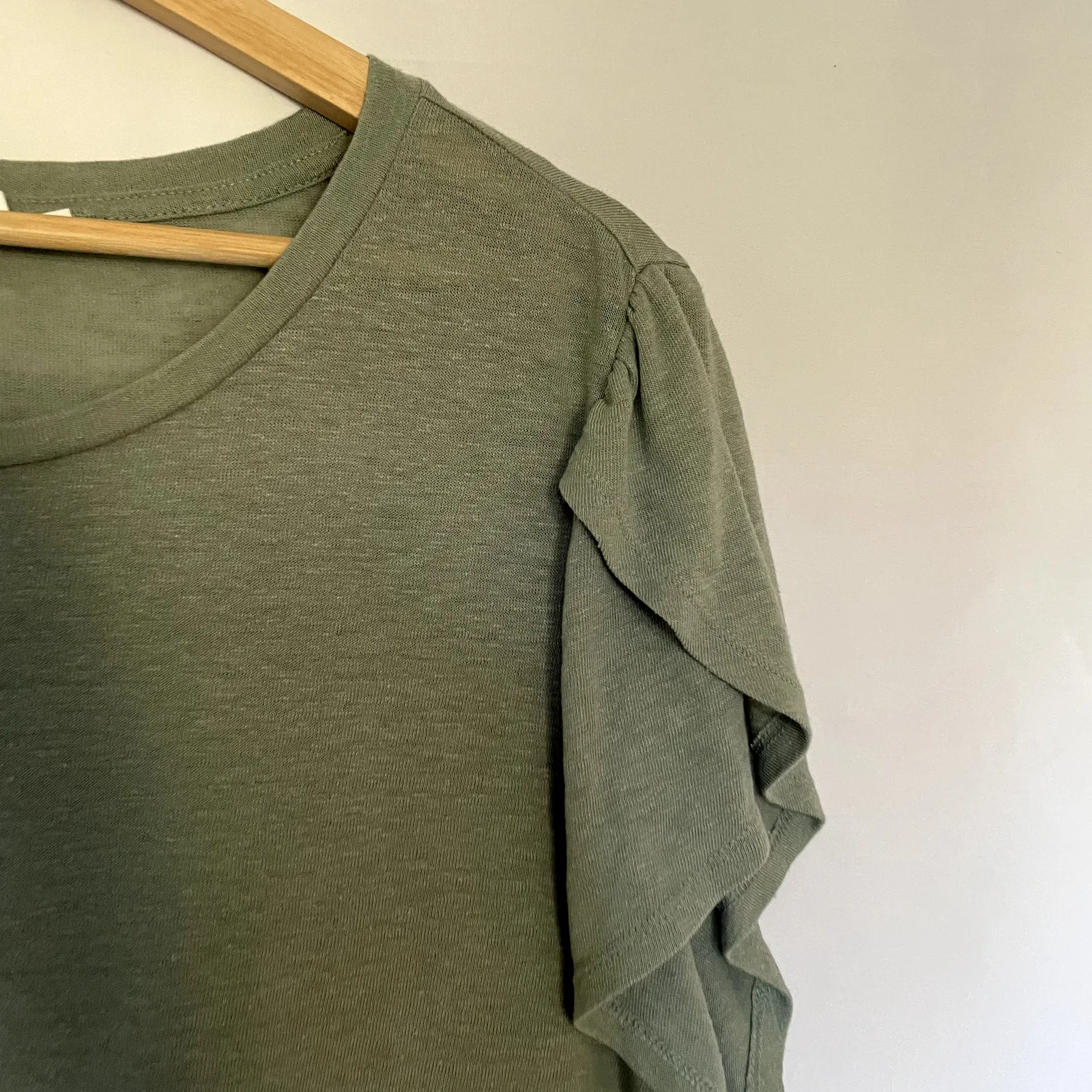 GAP flutter sleeve t-shirt sage green women's size XXL casual top summery light - Image 2