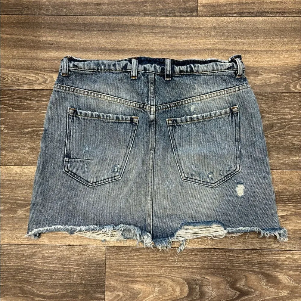 Ser. O. Ya. Women’s Distressed Denim Jean Shorts Size 28 Revolve Blue - Image 3