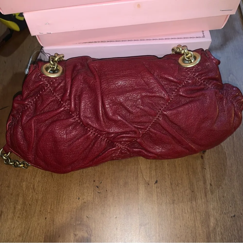 Retro Juicy Couture Dark Red Patent Leather Juicy Couture Long Chain Purse NWT - Image 6