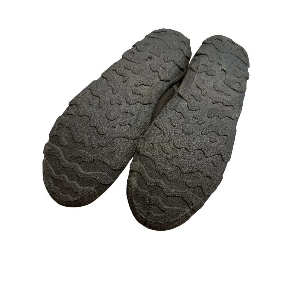 NEW Ladies Aqua Shoes Size M (5 - Image 3