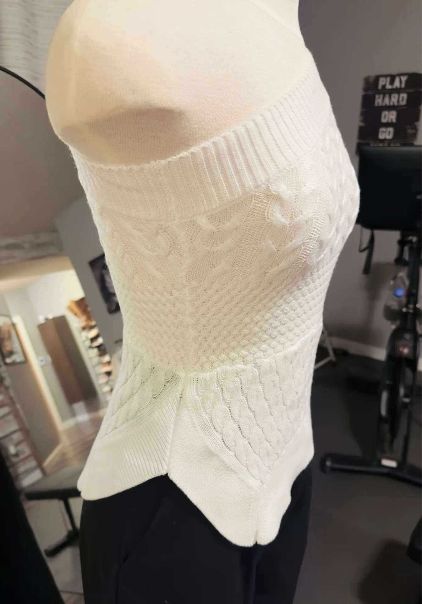 White One-Shoulder Sleeveless asymmetrical cable knit top - Image 3