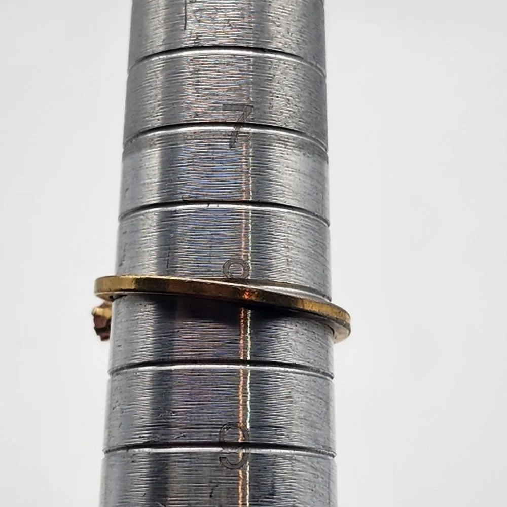 Vintage Avon Gold Tone & Pink Rhinestone Ring (8) - Image 7